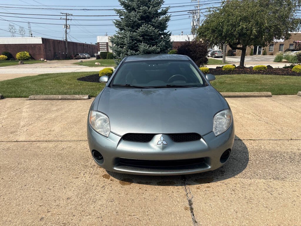 Used 2008 Mitsubishi Eclipse GS FWD image 2