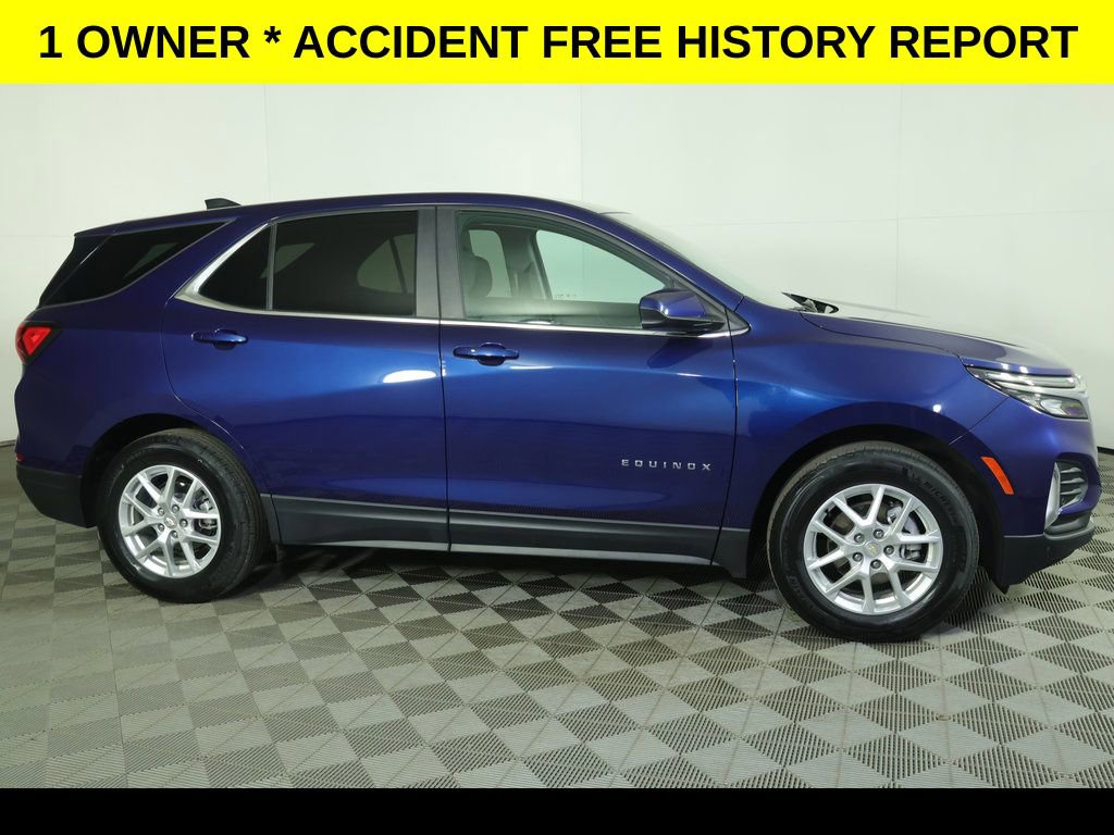 Used 2023 Chevrolet Equinox LT image 2