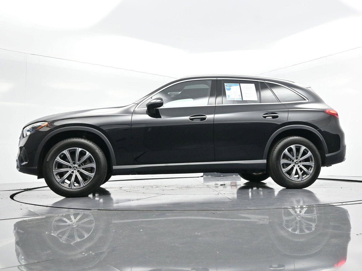 Used 2024 Mercedes-Benz GLC 300 4MATIC image 43
