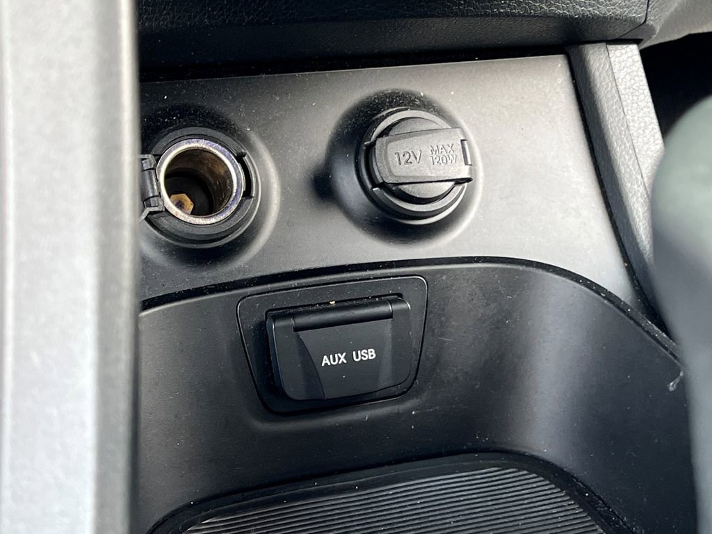 Used 2013 Hyundai Santa Fe Sport AWD/4WD image 28