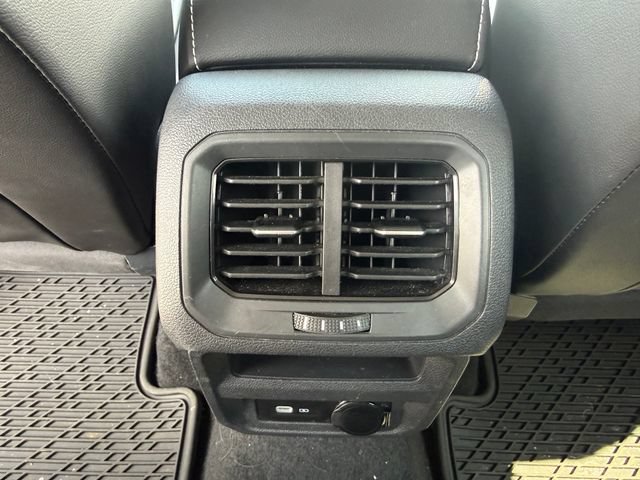 Used 2024 Volkswagen Tiguan SE AWD/4WD image 20