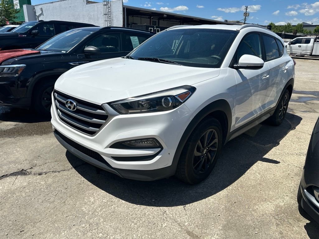 Used 2017 Hyundai Tucson SE Plus AWD/4WD image 1
