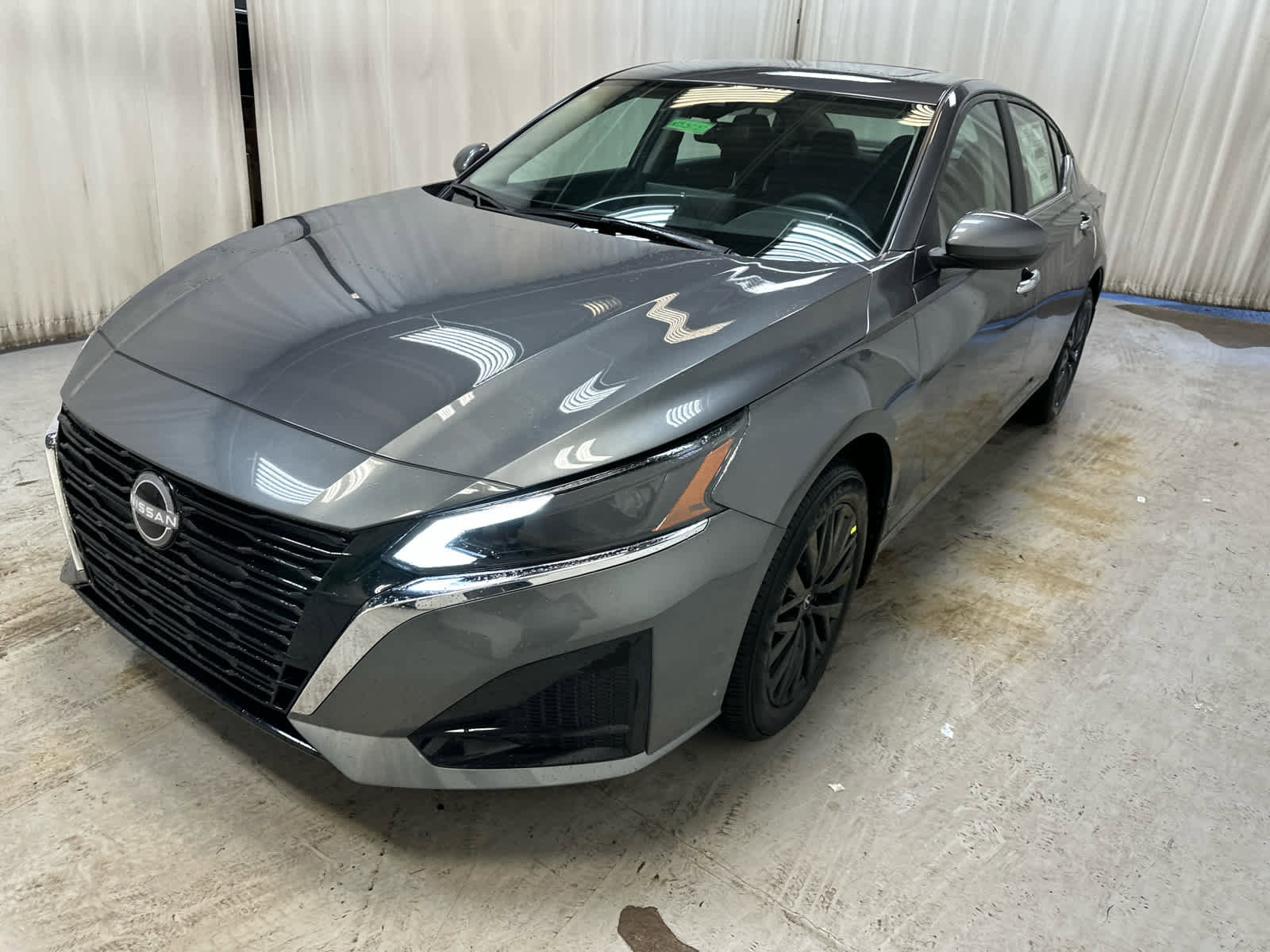 New 2025 Nissan Altima 2.5 SV AWD/4WD image 10