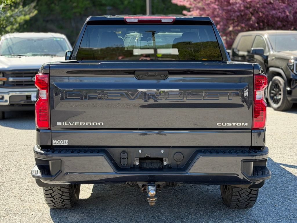 Used 2023 Chevrolet Silverado 1500 Custom AWD/4WD image 4