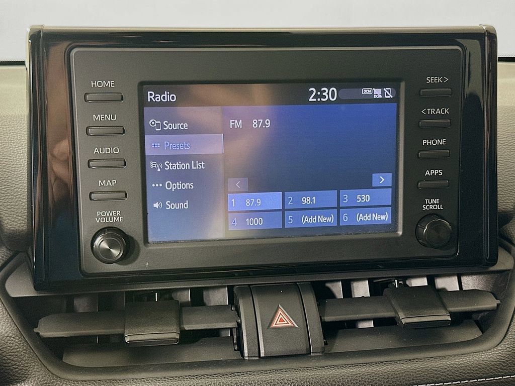 Used 2019 Toyota RAV4 LE FWD image 14