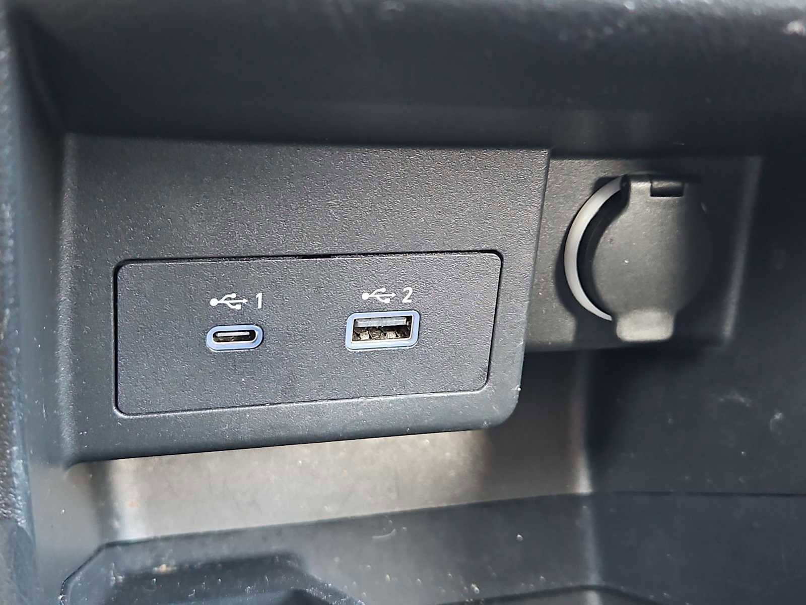 Used 2021 Nissan Kicks SR w/ Interior Electronics Package image 29