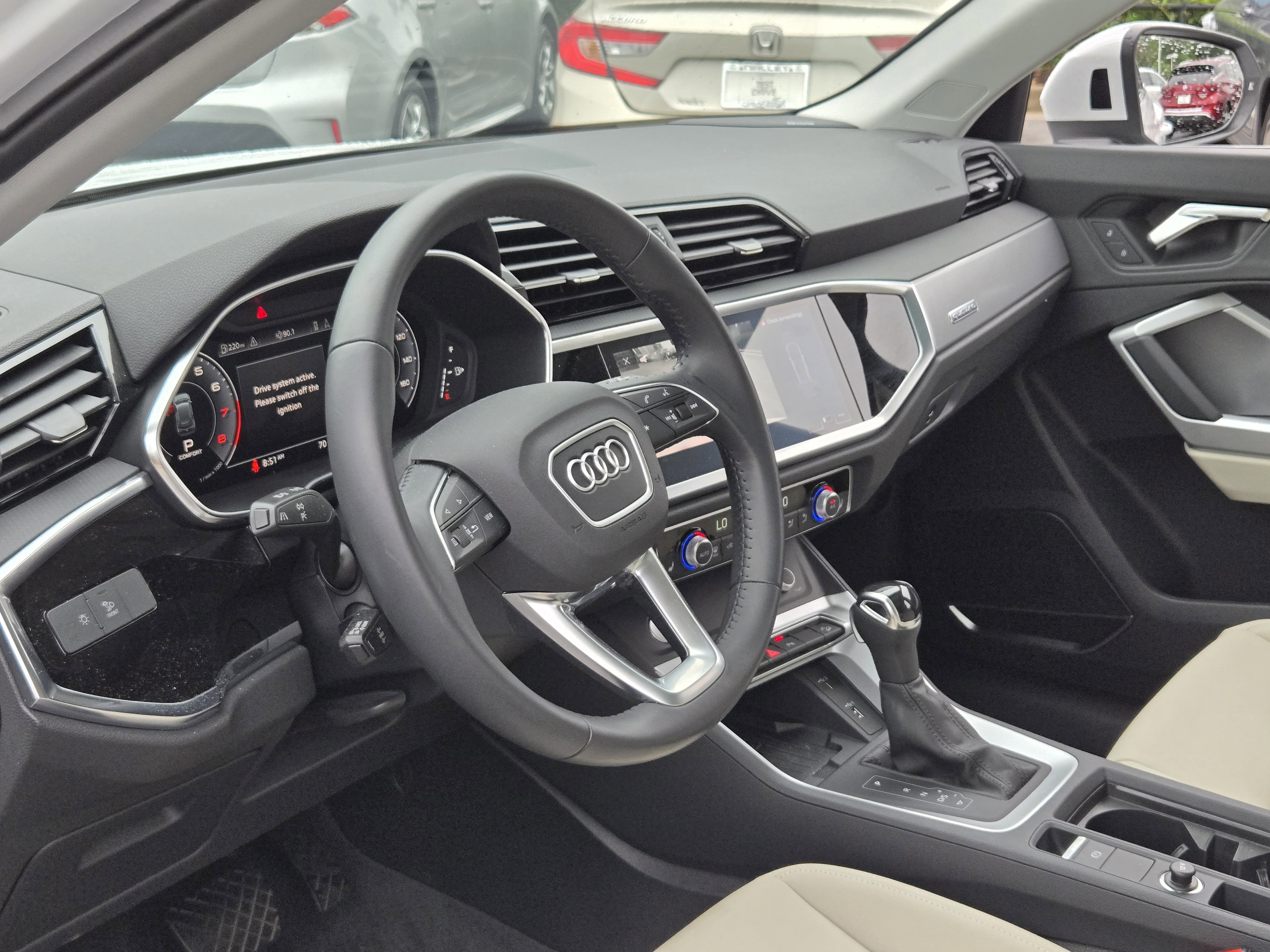 Used 2020 Audi Q3 2.0T Premium Plus AWD/4WD image 14