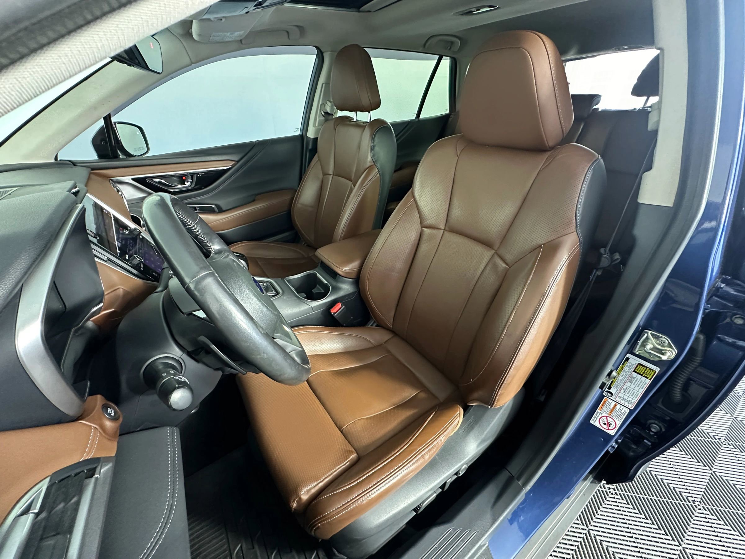 Used 2020 Subaru Outback Touring w/ Popular Package #2 AWD/4WD image 18
