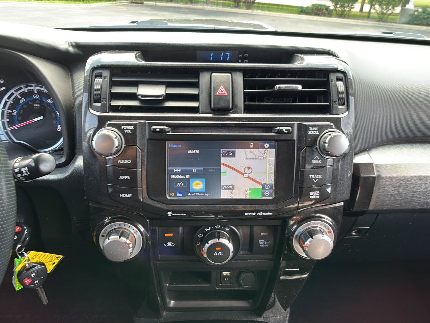 Used 2019 Toyota 4Runner TRD Off-Road Premium AWD/4WD image 28