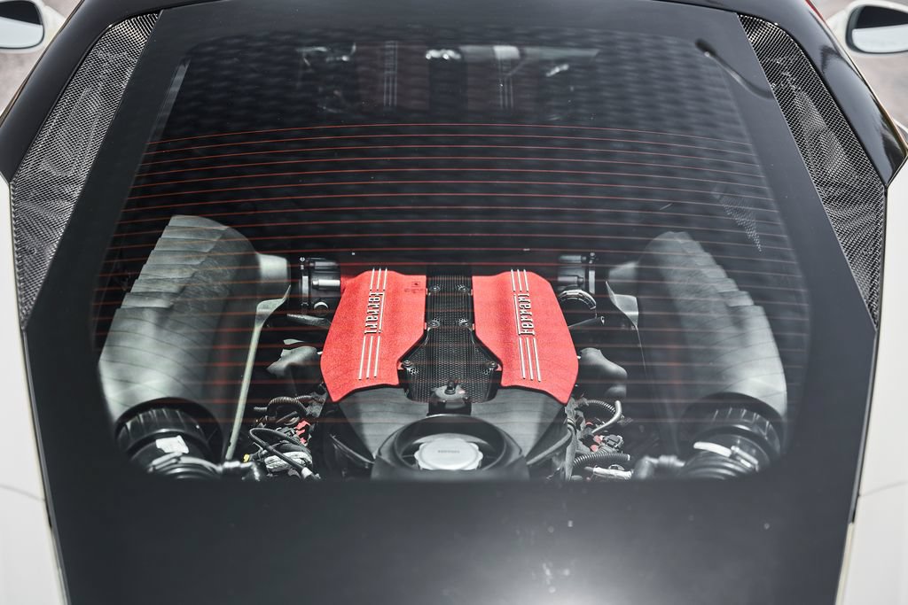 Used 2018 Ferrari 488 GTB RWD image 11