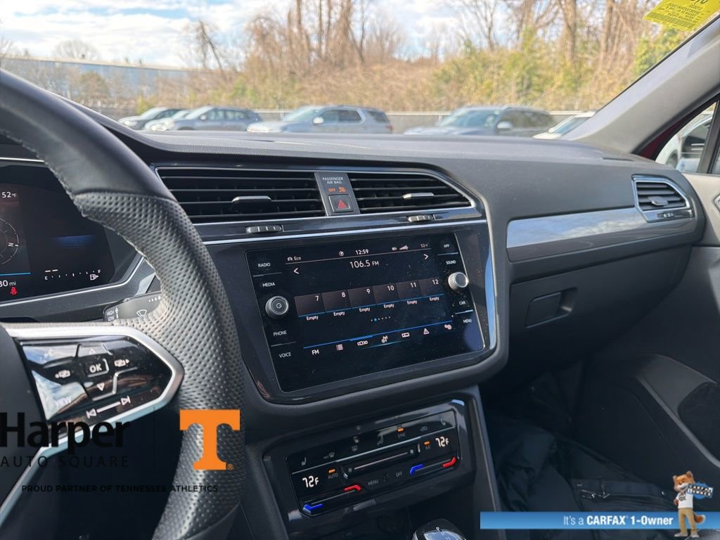 Used 2024 Volkswagen Tiguan SE R-Line image 17