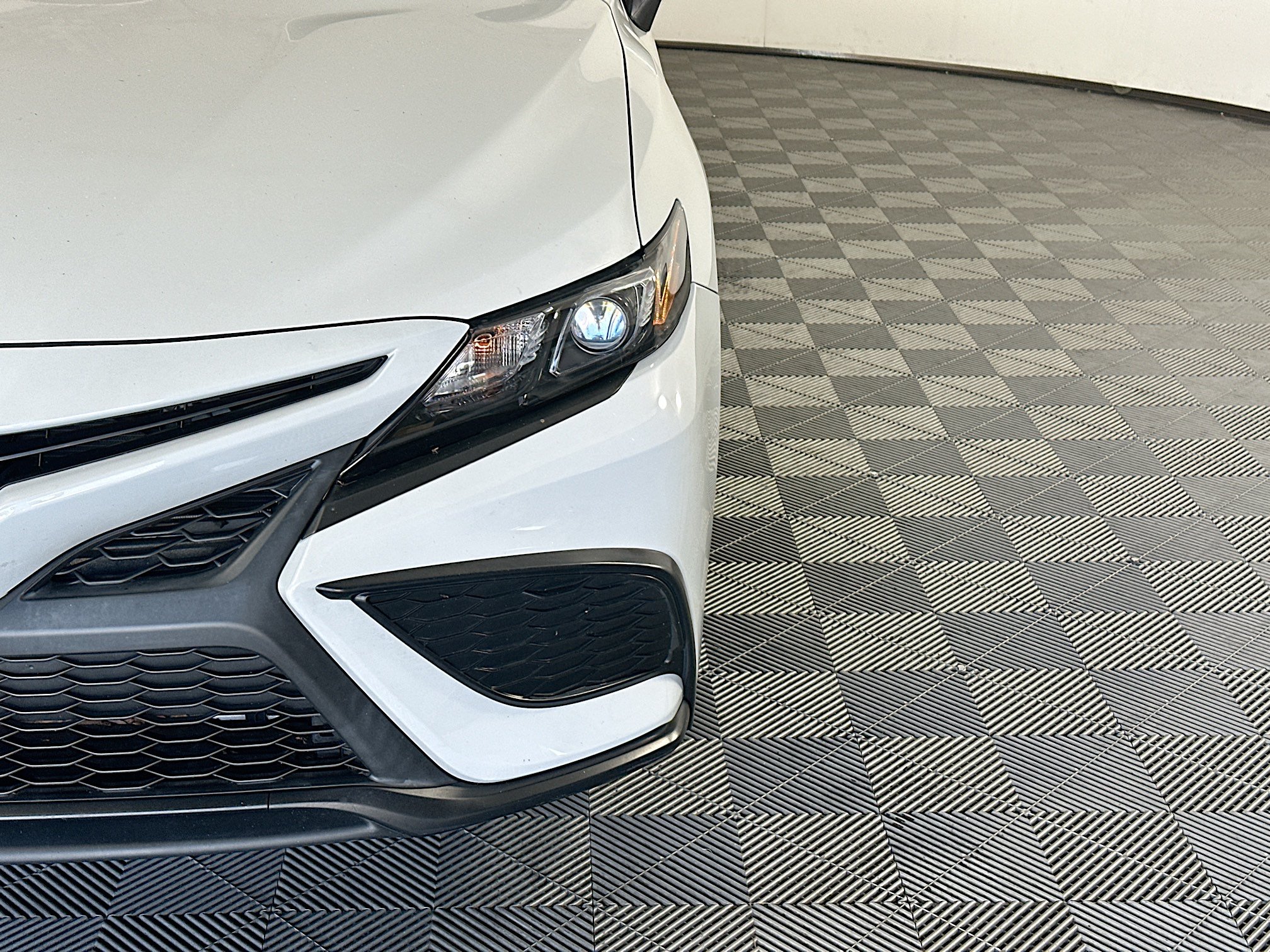 Certified 2023 Toyota Camry SE w/ Convenience Package FWD image 9