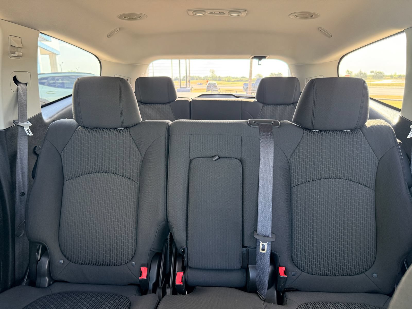 Used 2010 Chevrolet Traverse LT w/ Personal Connectivity Package FWD image 17