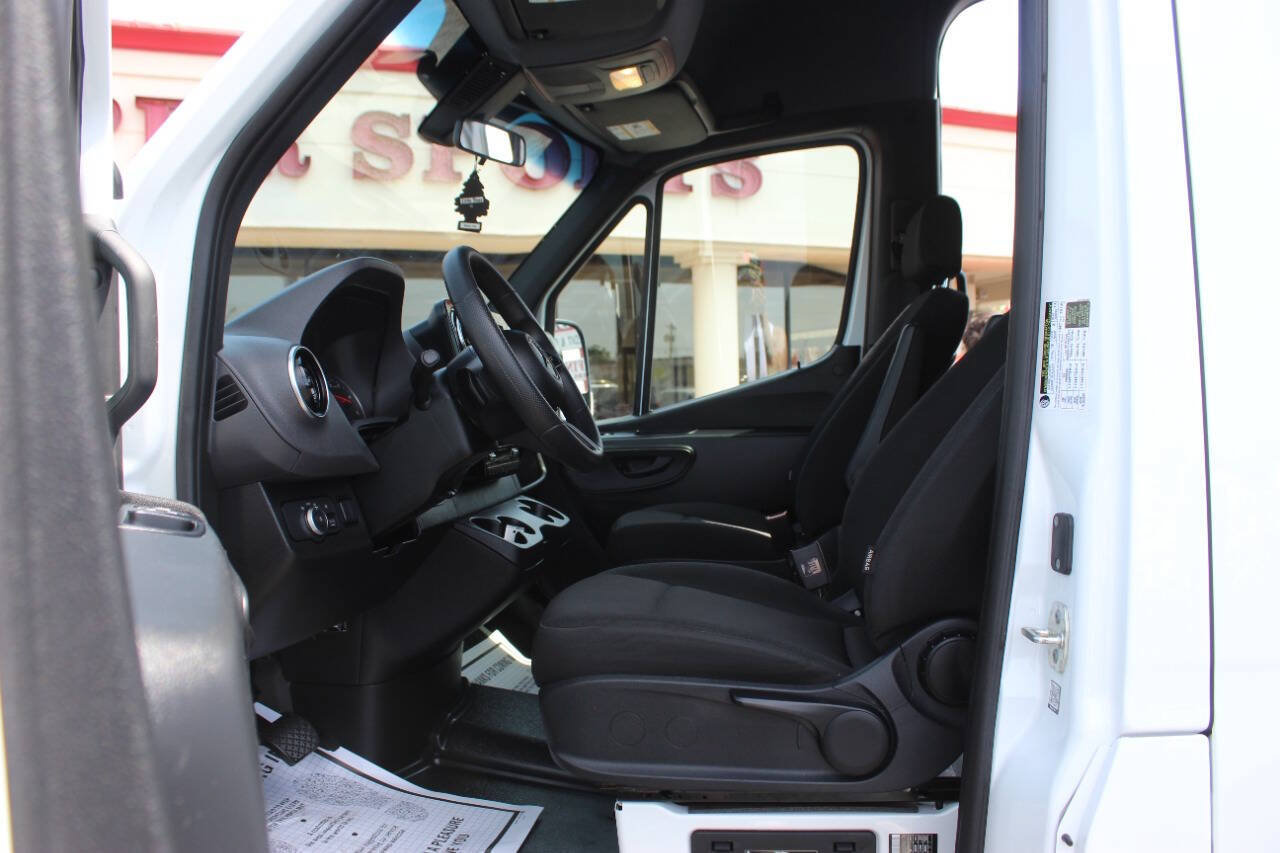 Used 2026 Mercedes-Benz Sprinter 2500 image 25