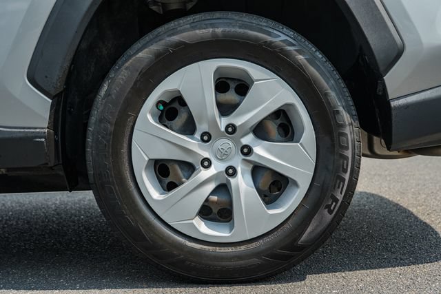 Used 2019 Toyota RAV4 LE w/ All Weather Liner Package AWD/4WD image 16