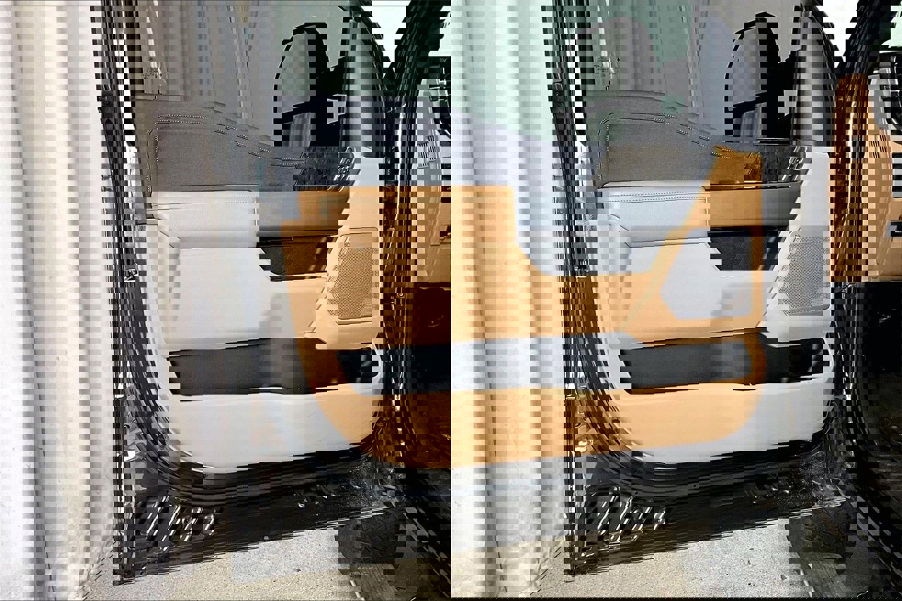 Used 2024 Ford F250 Lariat w/ Lariat Ultimate Package image 21