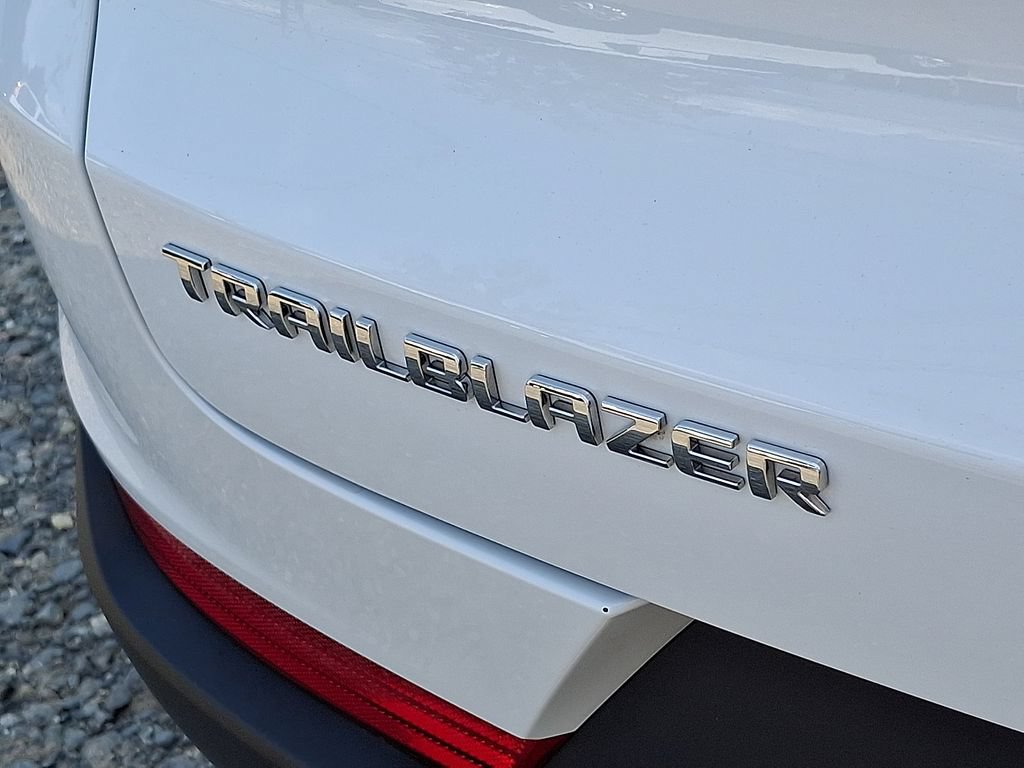 Certified 2024 Chevrolet TrailBlazer LT FWD image 29