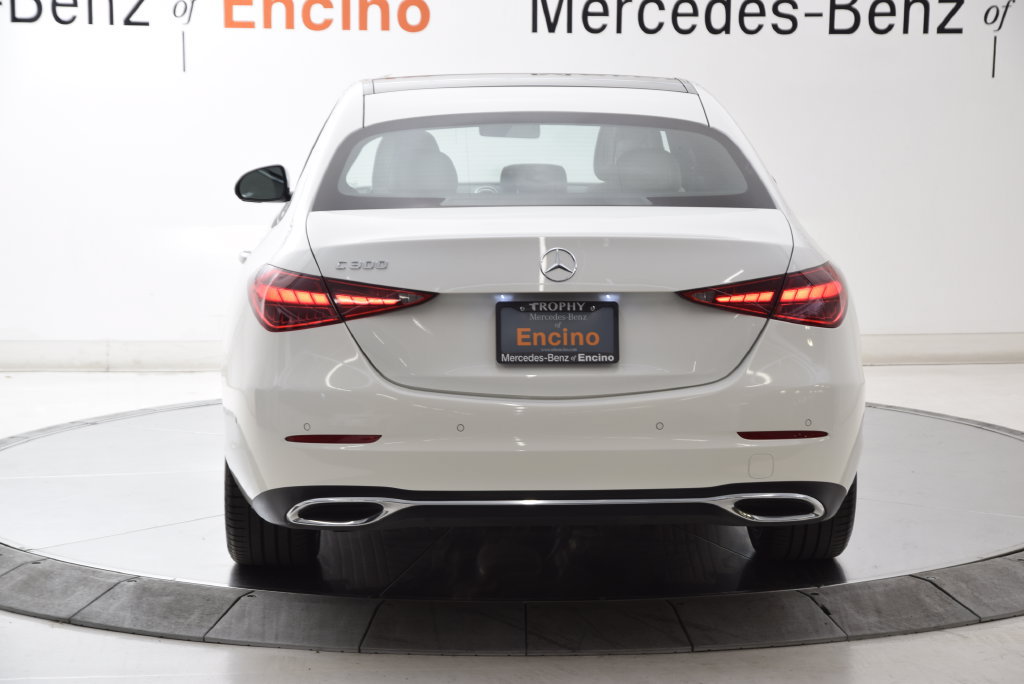 Used 2023 Mercedes-Benz C 300 Sedan image 5