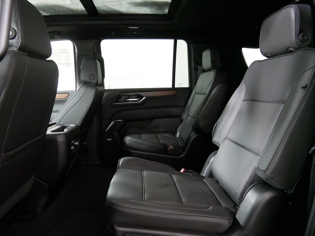 New 2026 GMC Yukon XL Denali w/ Sun & Power Step Package image 12