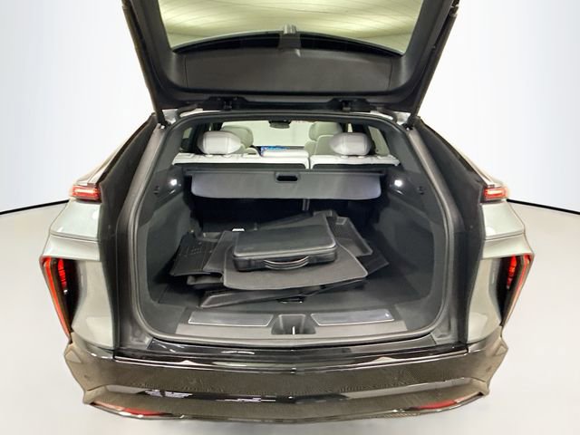 Used 2025 Cadillac Lyriq Sport image 28