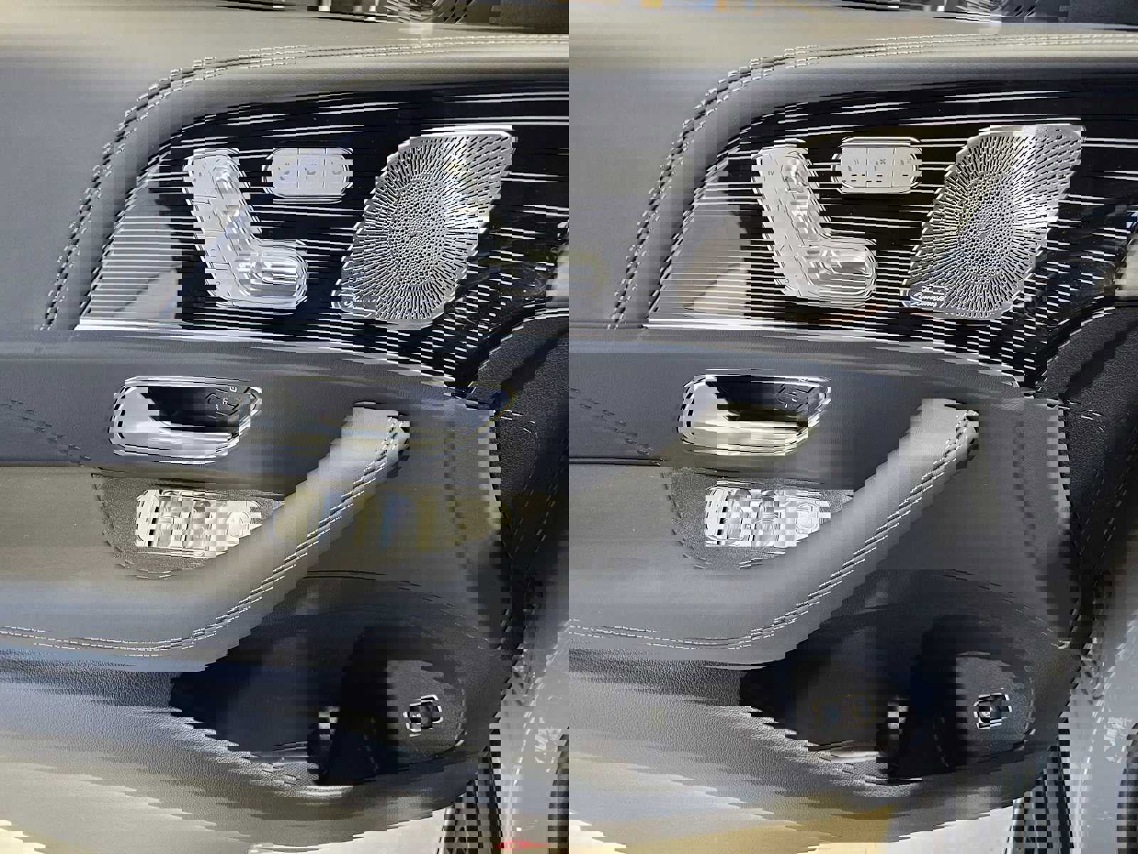 Used 2025 Mercedes-Benz GLS 63 AMG 4MATIC image 17