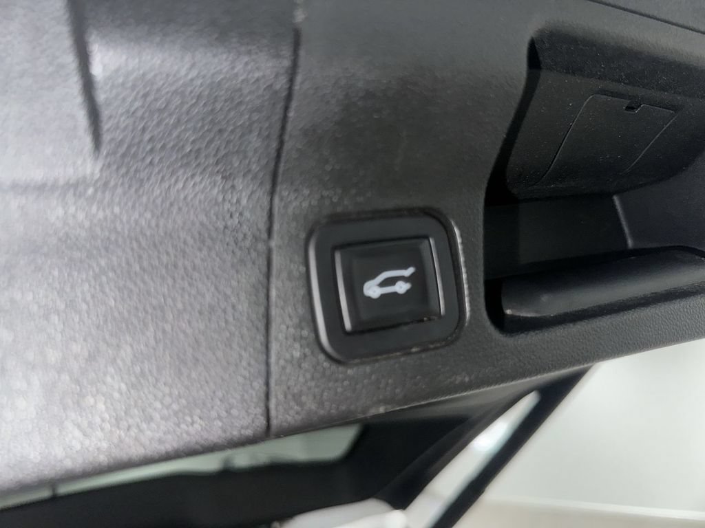 Used 2017 GMC Acadia SLE w/ Driver Alert Package I AWD/4WD image 28