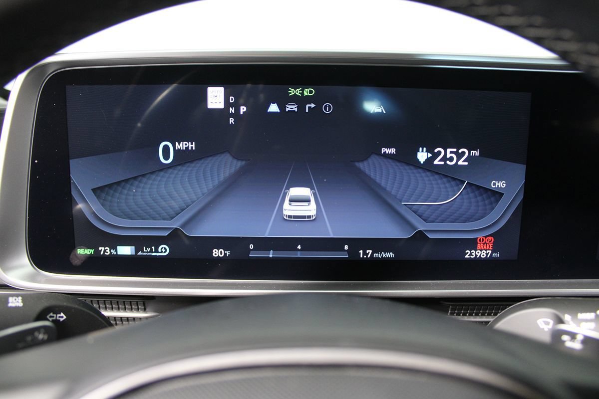 Used 2024 Hyundai Ioniq 6 Limited RWD image 12