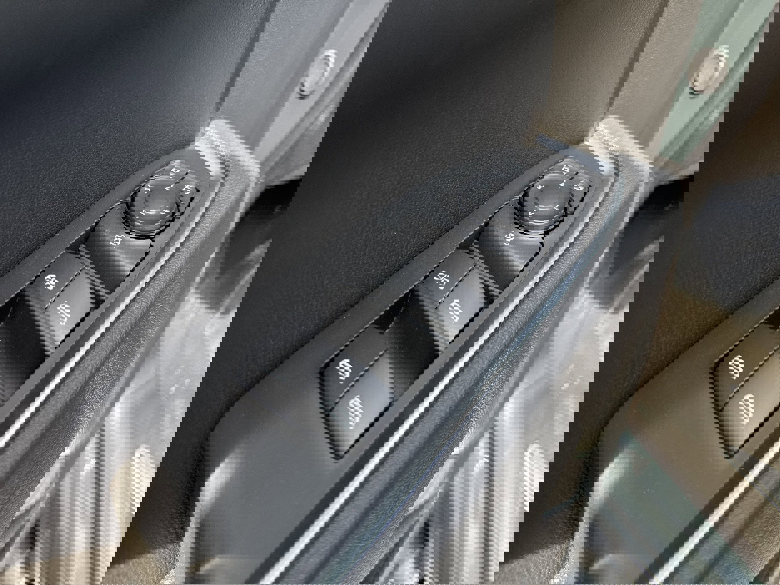 New 2025 Chevrolet Silverado 1500 LT w/ Z71 Off-Road Package image 14