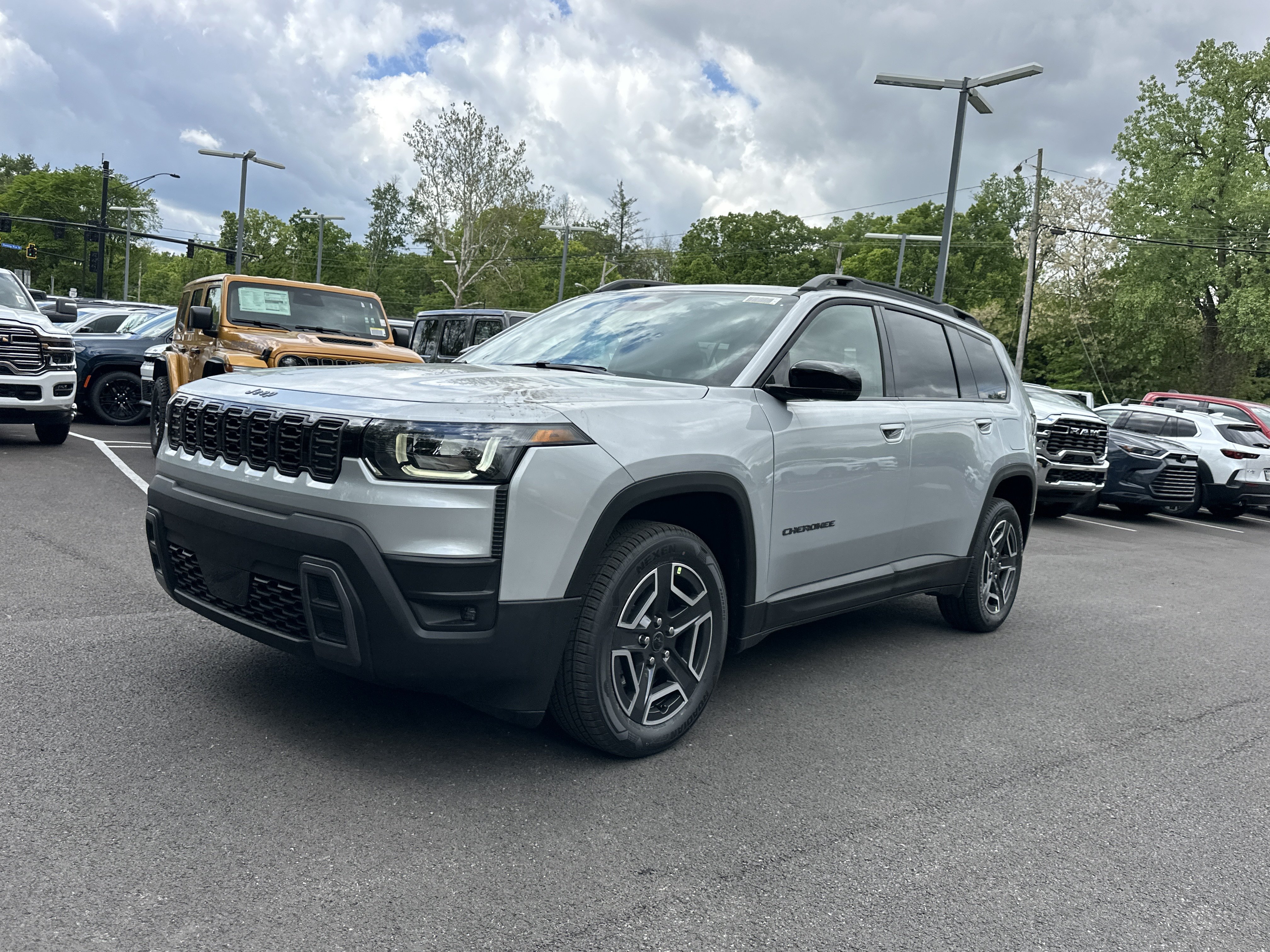 New 2026 Jeep Cherokee Limited AWD/4WD image 22
