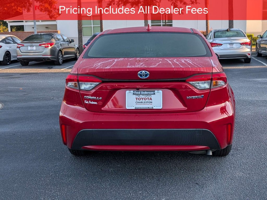 Used 2021 Toyota Corolla LE FWD image 6