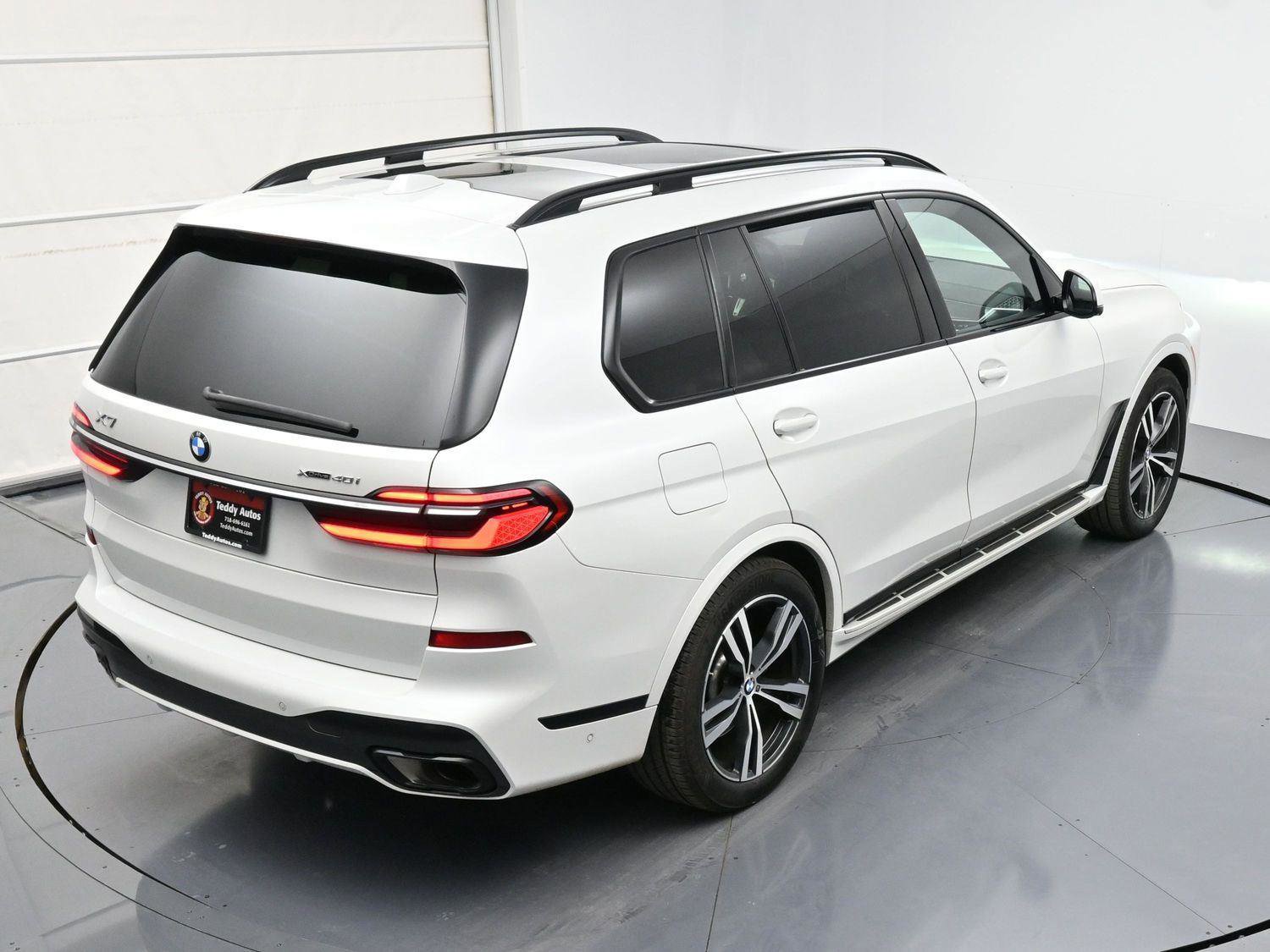 Used 2023 BMW X7 xDrive40i w/ Executive Package image 39