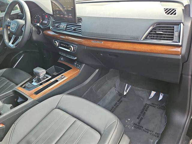 Used 2023 Audi Q5 2.0T Premium w/ Convenience Package image 21