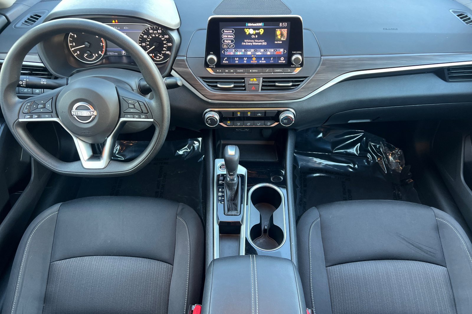 Used 2024 Nissan Altima 2.5 SV image 14