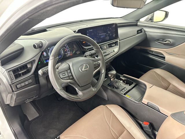 Used 2025 Lexus ES 300h w/ Technology Package FWD image 20