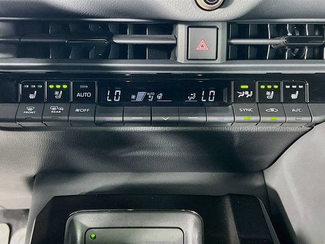 Used 2024 Toyota Crown AWD/4WD image 23