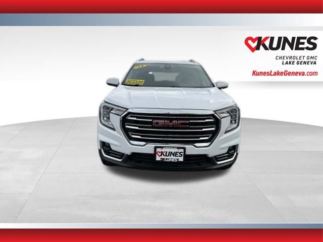 Used 2024 GMC Terrain SLT AWD/4WD image 9