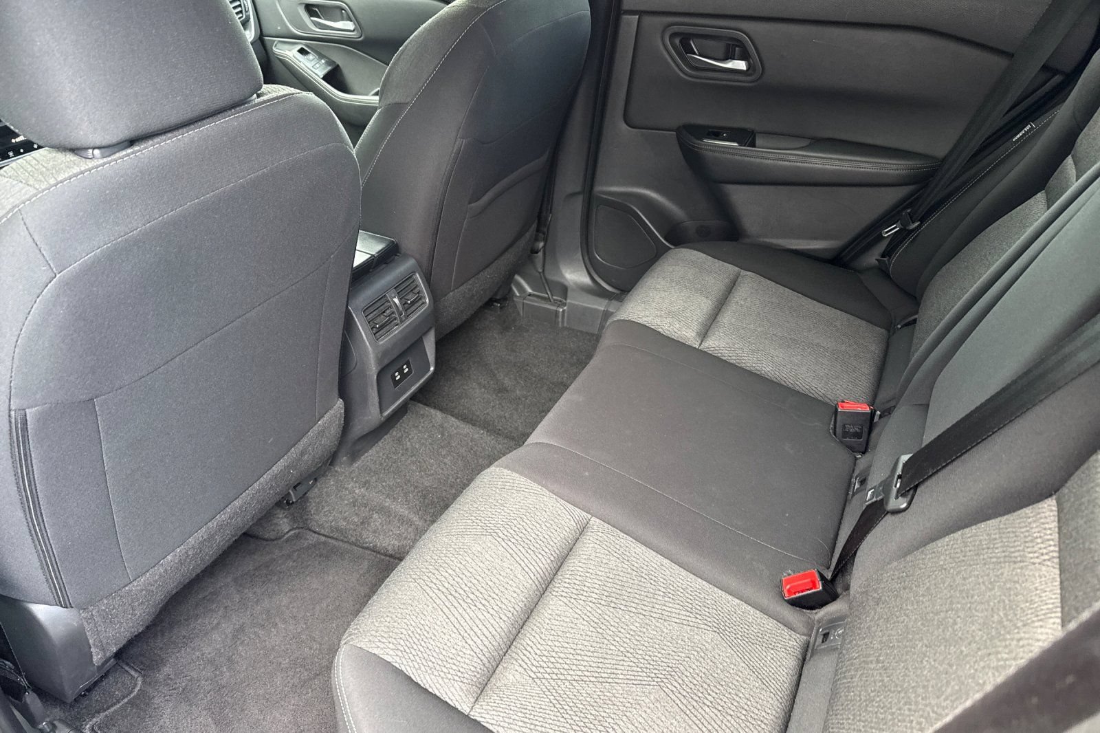 Certified 2024 Nissan Rogue SV AWD/4WD image 15