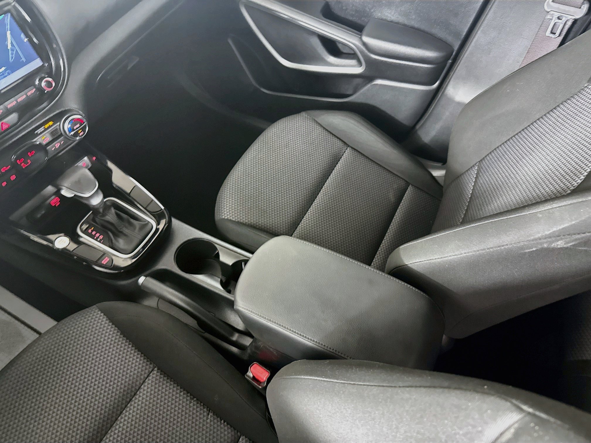 Used 2022 Kia Soul X-Line FWD image 27