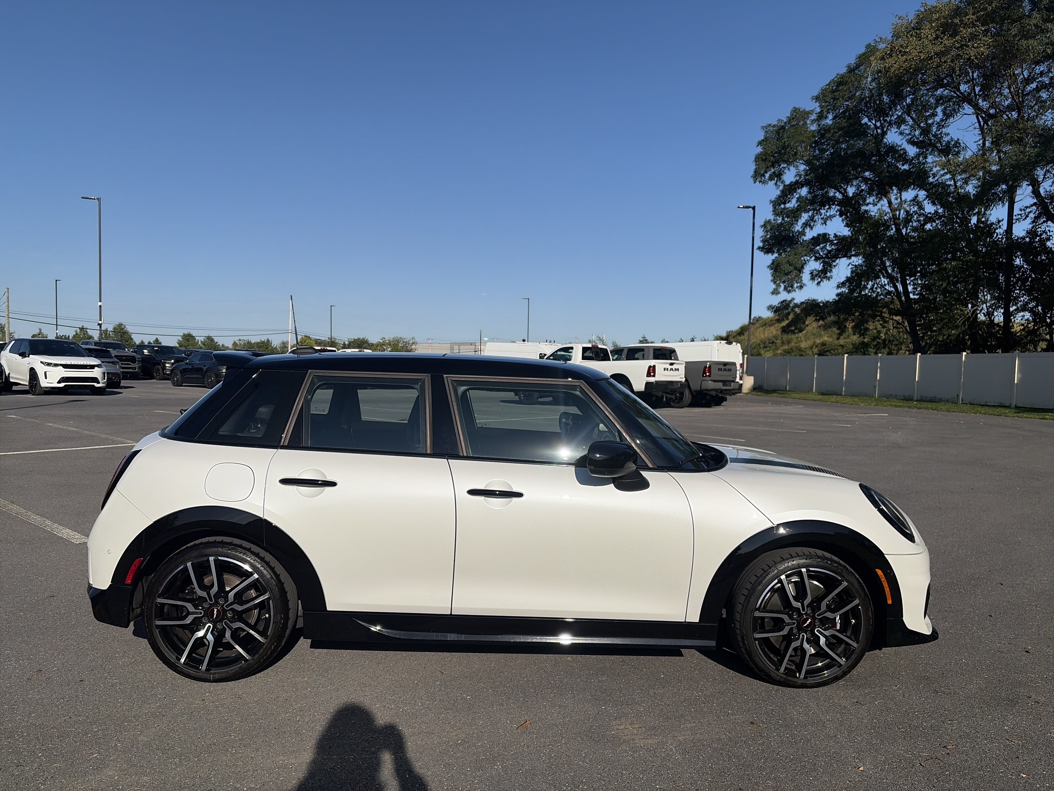Used 2025 MINI Cooper S FWD image 4