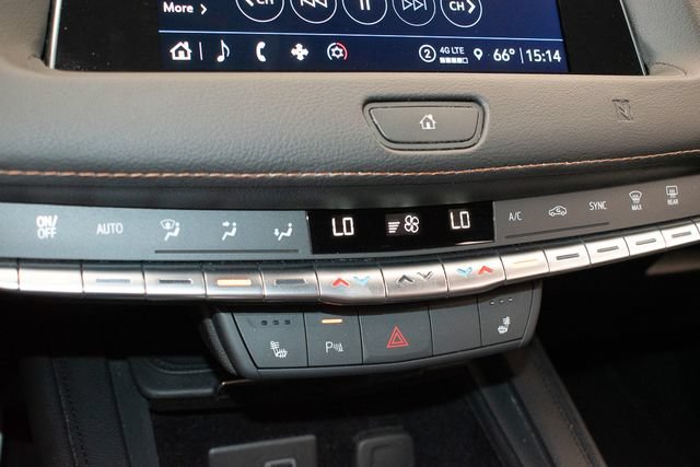 Used 2021 Cadillac XT4 Sport AWD/4WD image 31
