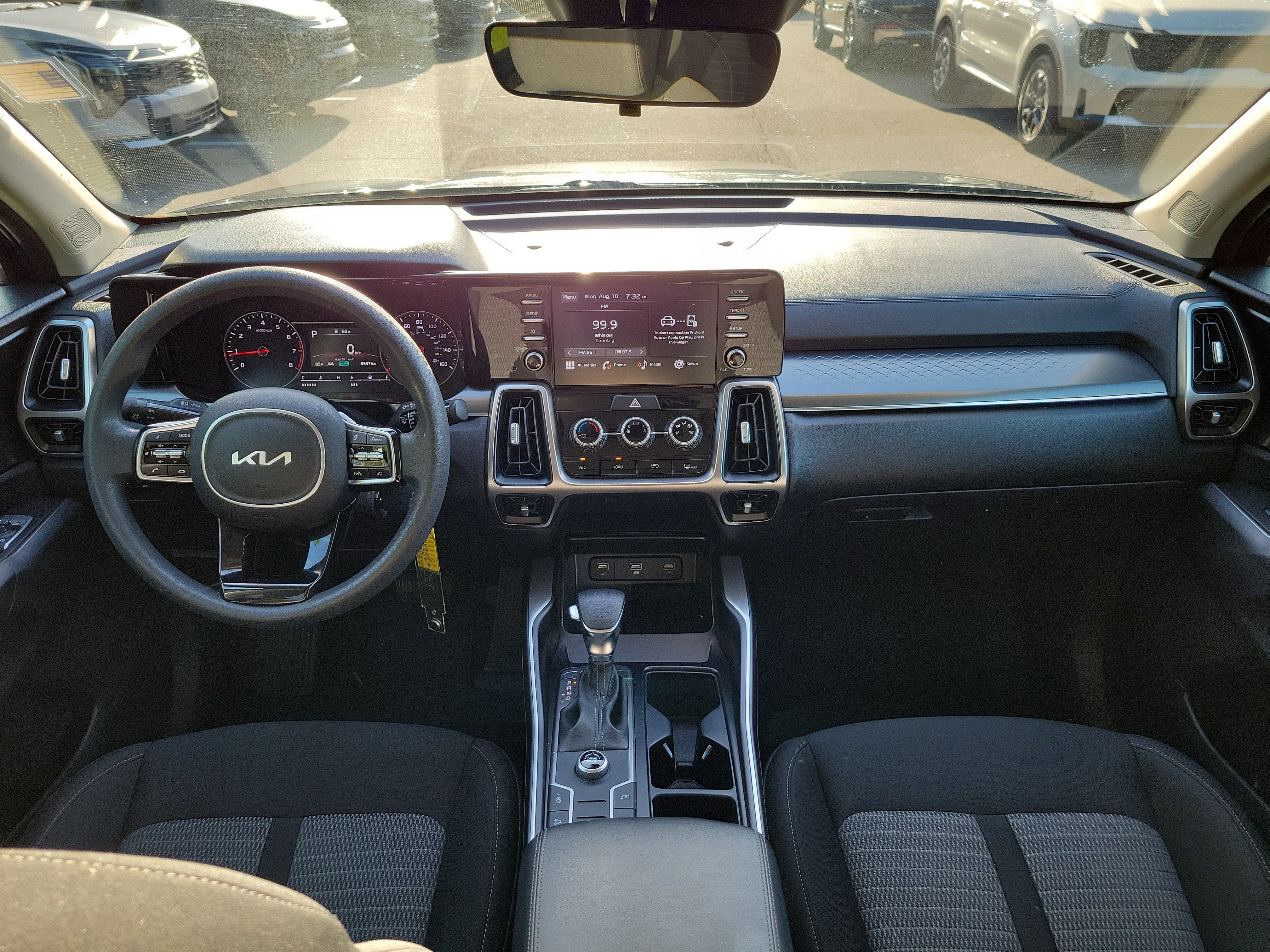 Certified 2022 Kia Sorento LX FWD image 17
