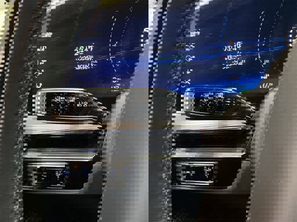 Certified 2025 Cadillac Lyriq Luxury w/ Nappa Leather Package image 23