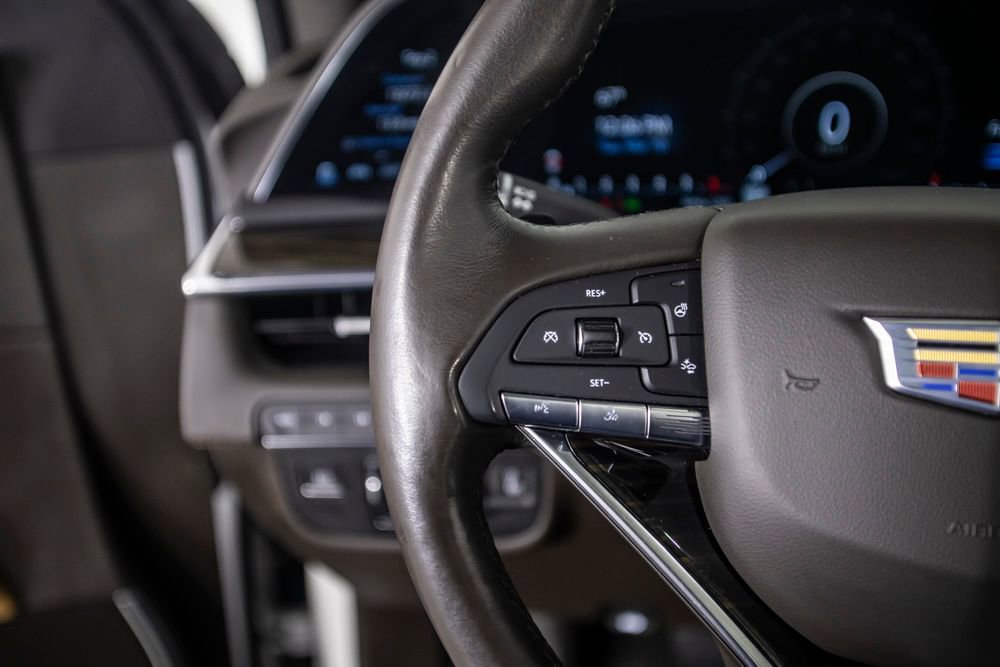 Used 2021 Cadillac Escalade ESV Premium Luxury w/ Driver Assist Tech Package image 42