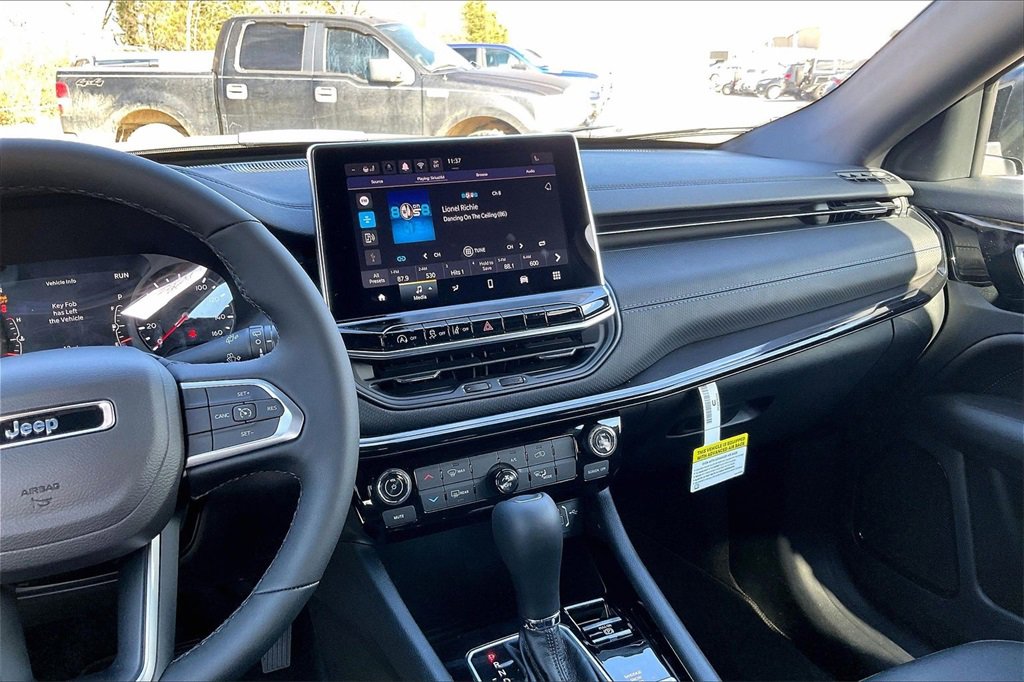 New 2026 Jeep Compass Latitude image 7