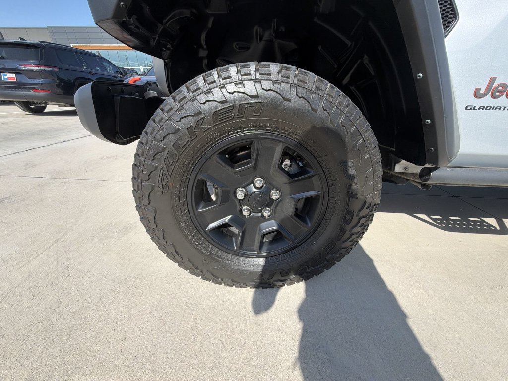 Certified 2023 Jeep Gladiator Mojave AWD/4WD image 14