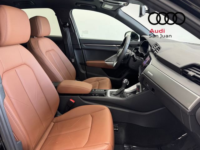 Used 2025 Audi Q3 2.0T Premium w/ Convenience Package AWD/4WD image 35