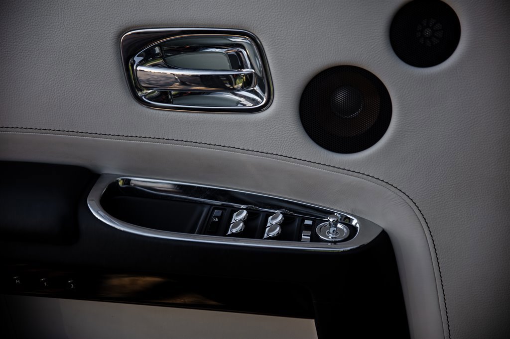 Used 2014 Rolls-Royce Ghost image 31