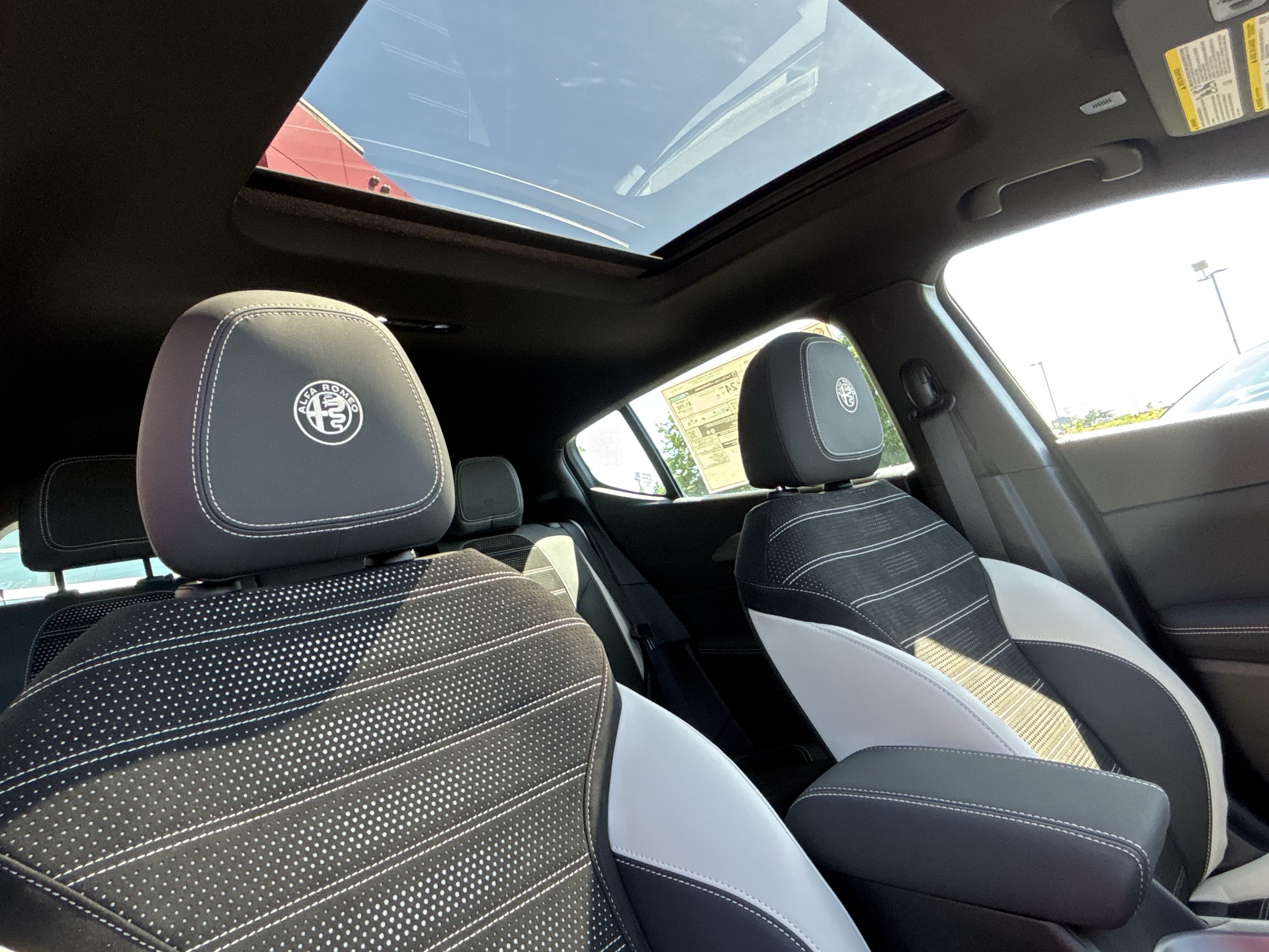 New 2026 Alfa Romeo Tonale AWD/4WD image 33