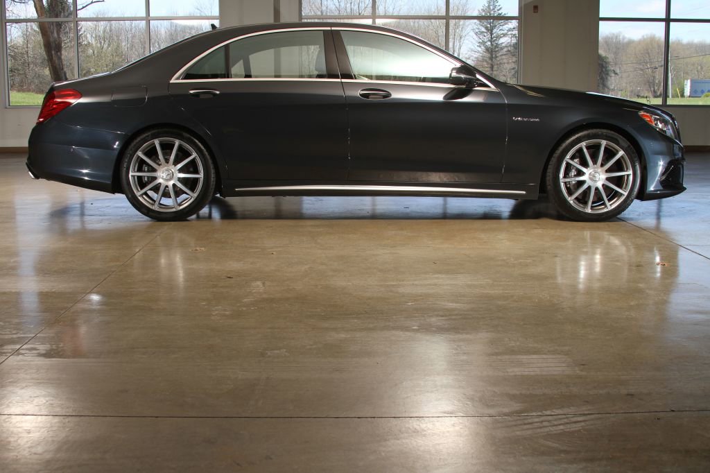 Used 2014 Mercedes-Benz S 63 AMG 4MATIC Sedan w/ Driver Assistance Package image 10