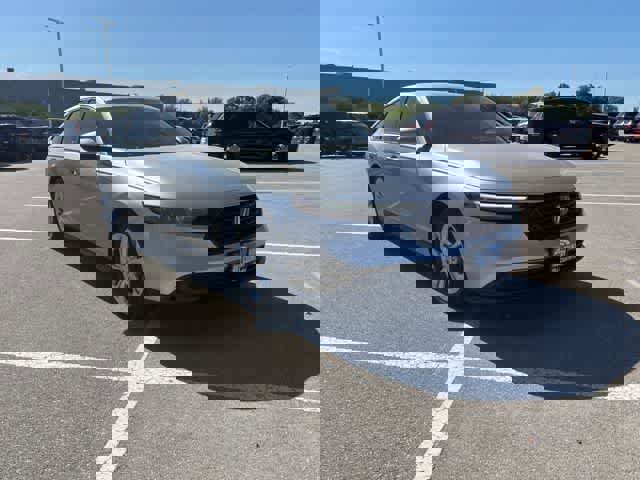 Certified 2025 Honda Accord LX image 7